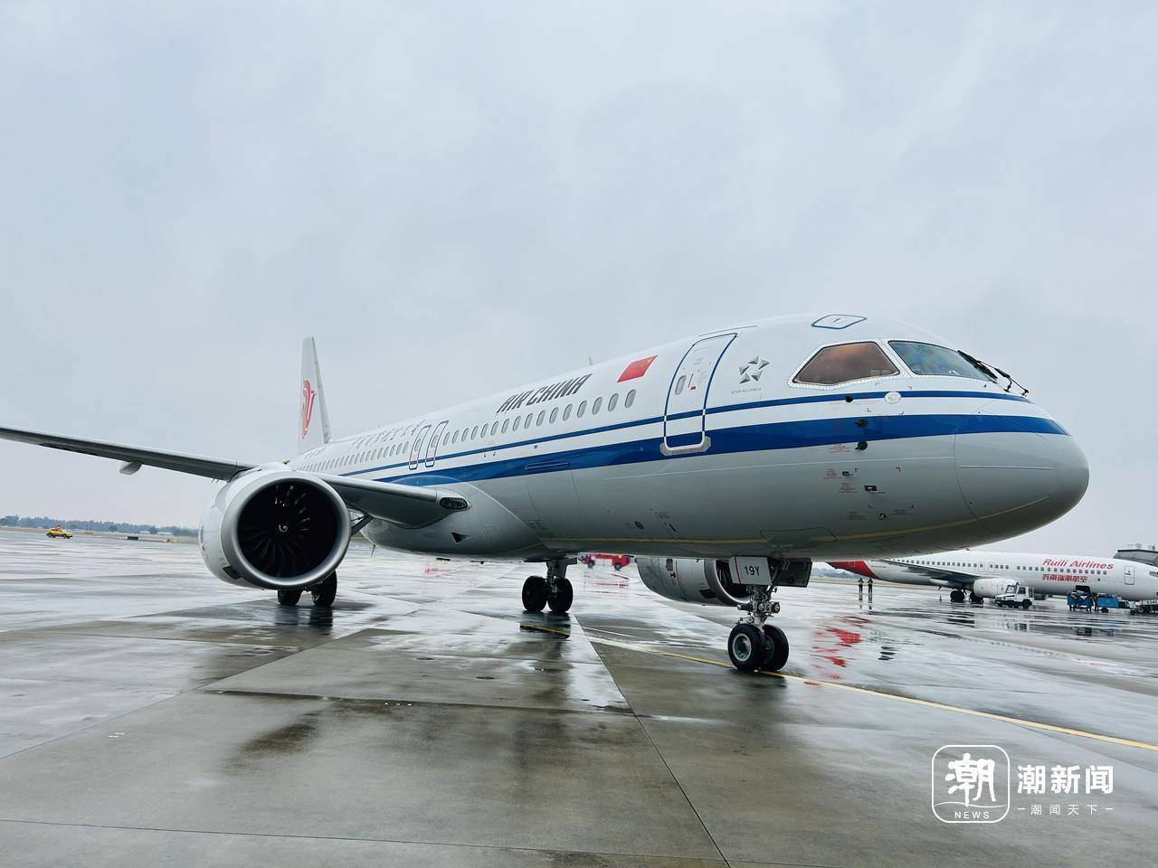 9温州首航 乘客：噪音小座位宽敞飞得稳凯发K8旗舰店APP国产大飞机C91