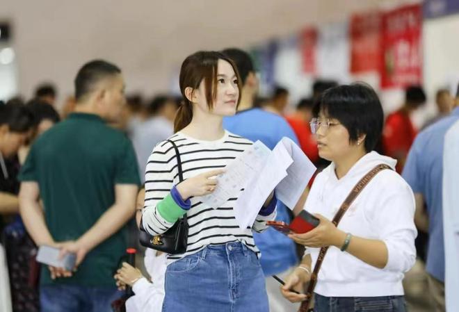 学毕业证如同废纸学生根本无法就业！凯发天生赢家湖北害人不浅的6所大(图4)